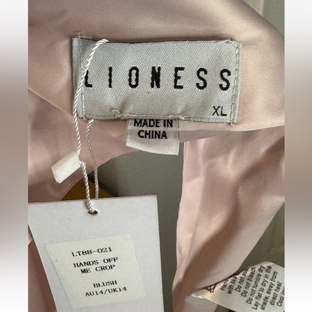 NWT Lioness Top XL Hands Off Me Satin Wrap Crop Blush Wear Multi Ways Festival - Picture 9 of 13